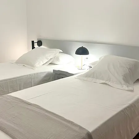 Stylish Well-connected Beachfront Flat Valencia