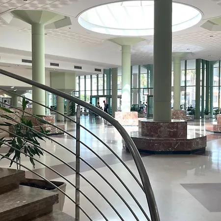 Stylish Well-connected Beachfront Flat Apartament Walencja