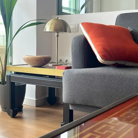 Stylish Well-connected Beachfront Flat Walencja