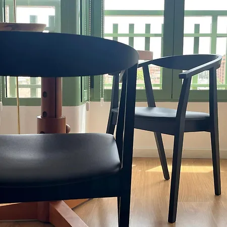 Stylish Well-connected Beachfront Flat Apartament