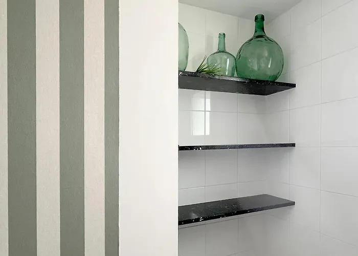 아파트 Stylish Well-connected Beachfront Flat