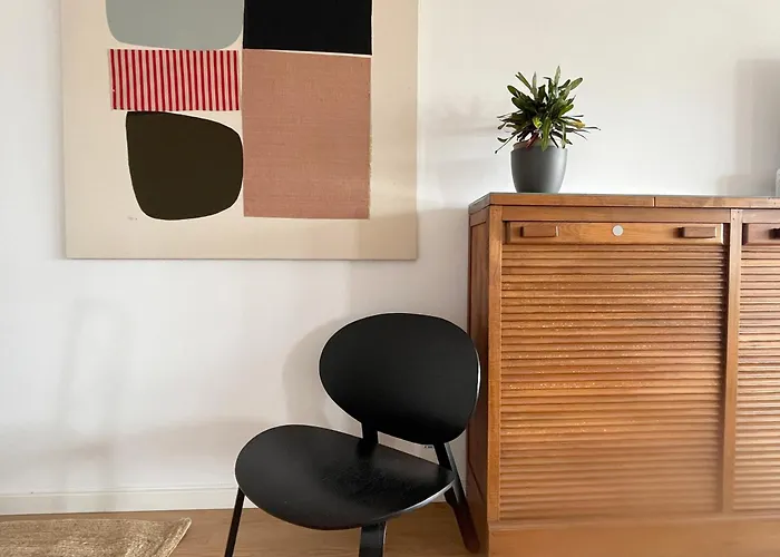 Stylish Well-connected Beachfront Flat 아파트