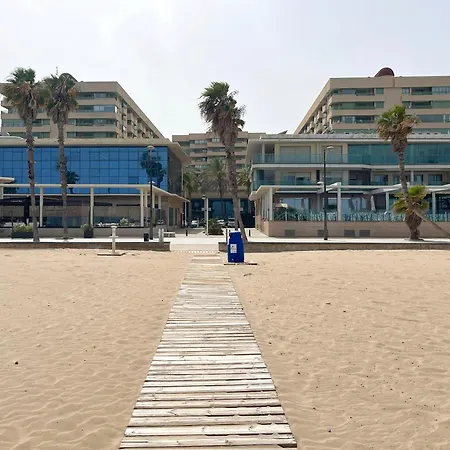 Apartmán Stylish Well-connected Beachfront Flat *