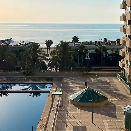 Apartmán Stylish Well-connected Beachfront Flat *